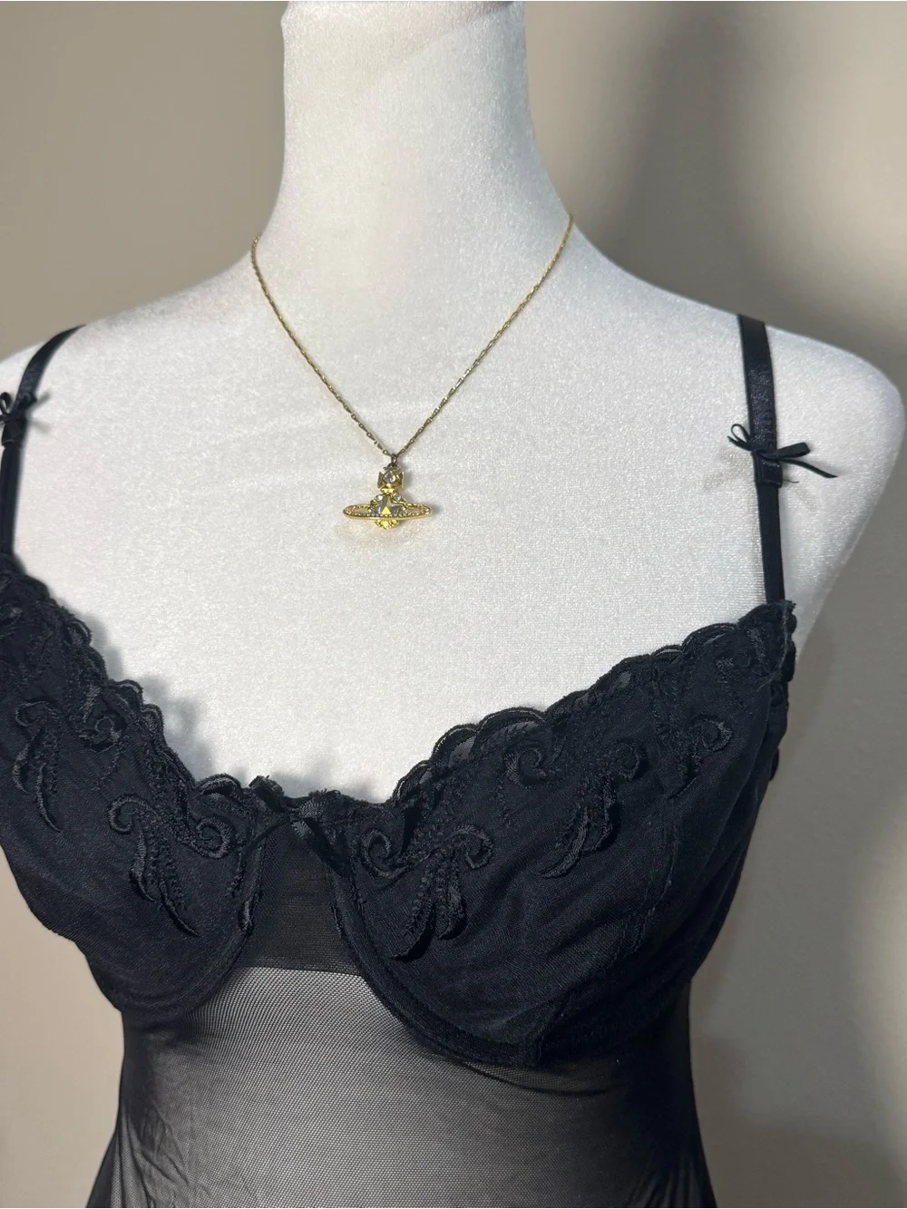Victoria's Secret Black Sheer Lace 36C Romantic Gothic Small Vintage Slip